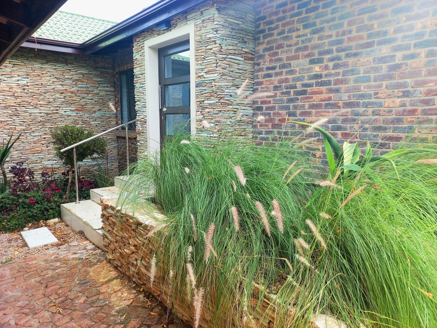 3 Bedroom Property for Sale in Groenvallei Western Cape